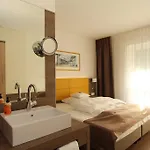 Hotel Uno Sandkamp 3*