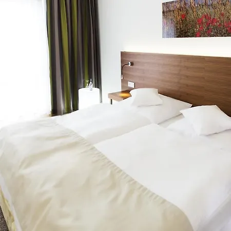 Jott Wolfsburg-sandkamp Free Parking Hotell Wolfsburg